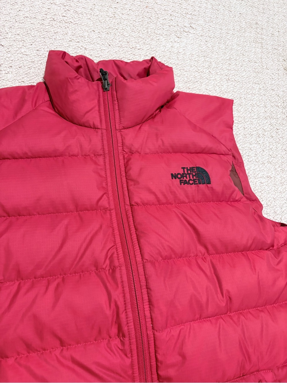 The North Face Men’s Small Red 550 Fill Down Puffer Vest